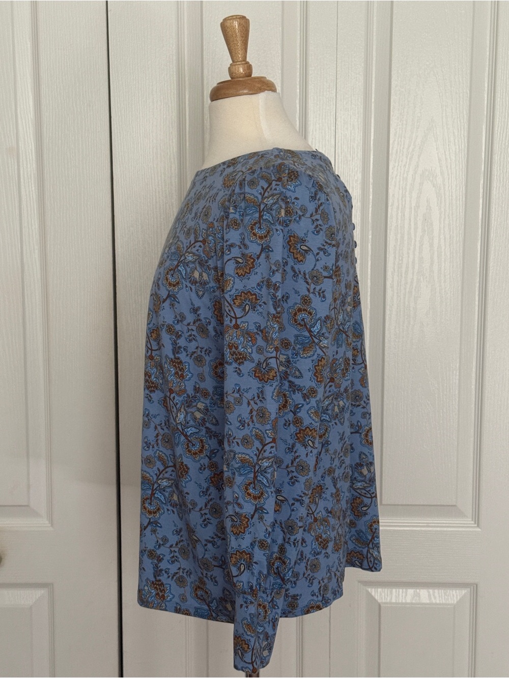 J. Jill Medium Petite NWT Blue Floral Paisley Tencel Blend Top - Picture 4 of 7
